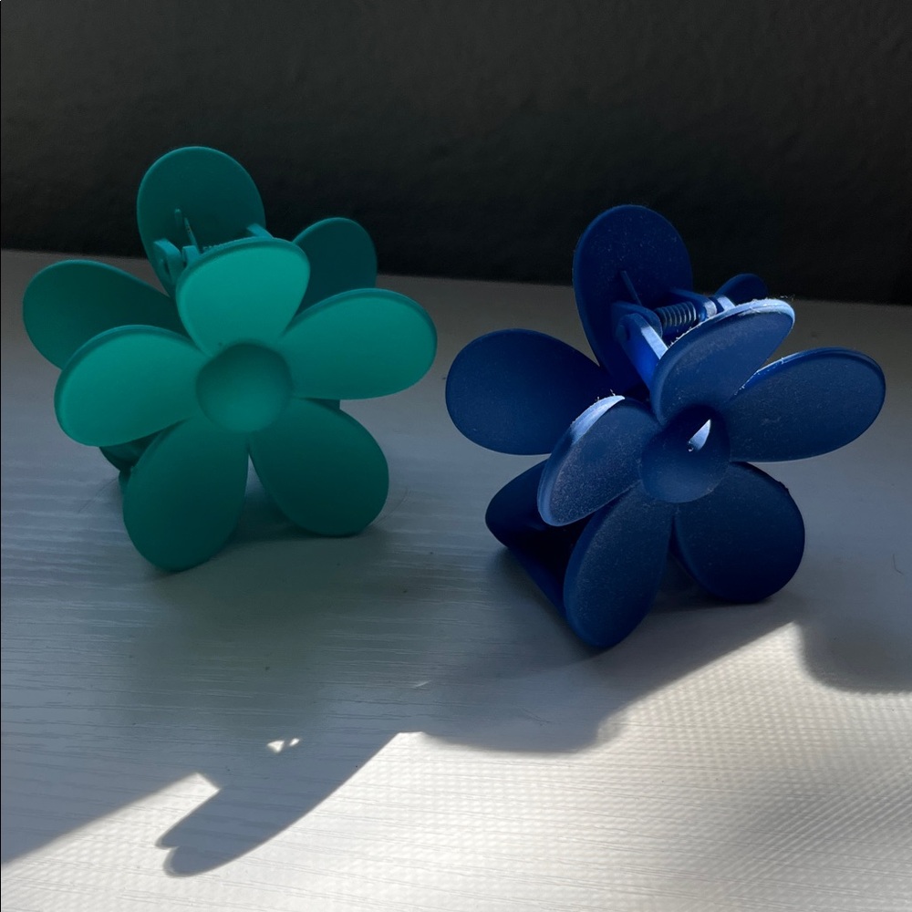 Elegant Floral Hair Clips - Teal and Blue